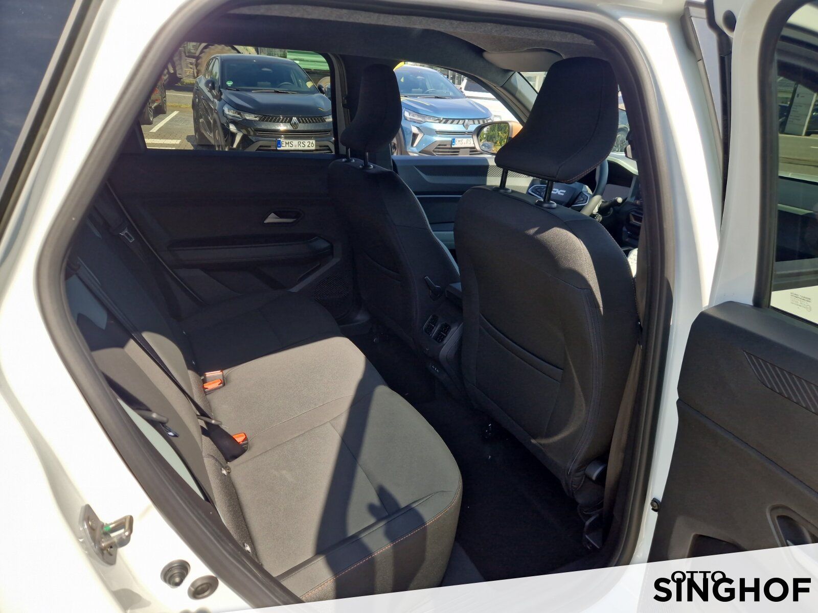 Fahrzeugabbildung Dacia Bigster Extreme Hybrid 155