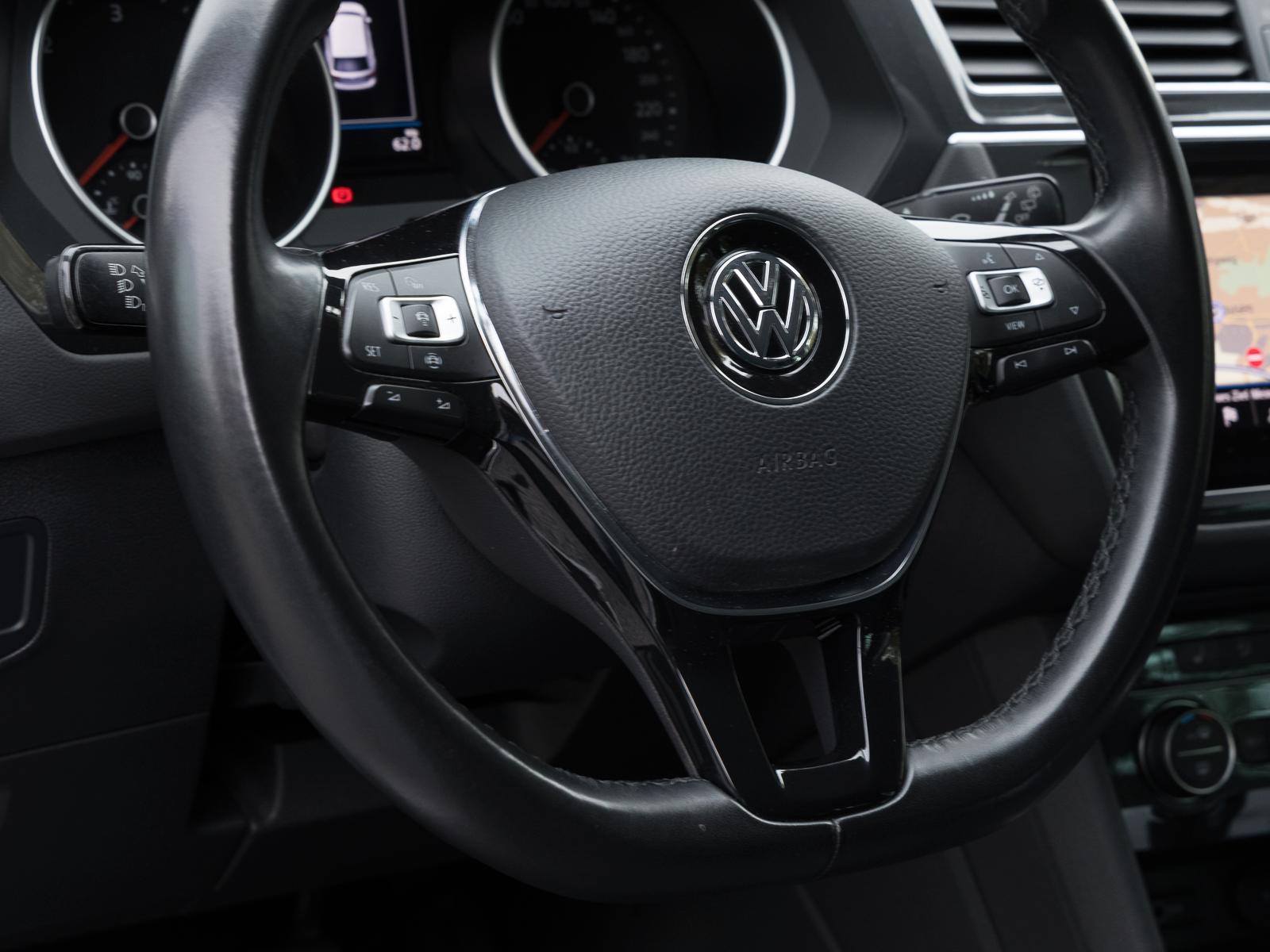 Volkswagen Tiguan 2.0 TDI DSG 4Motion HIGHLINE R-LINE NAVI 