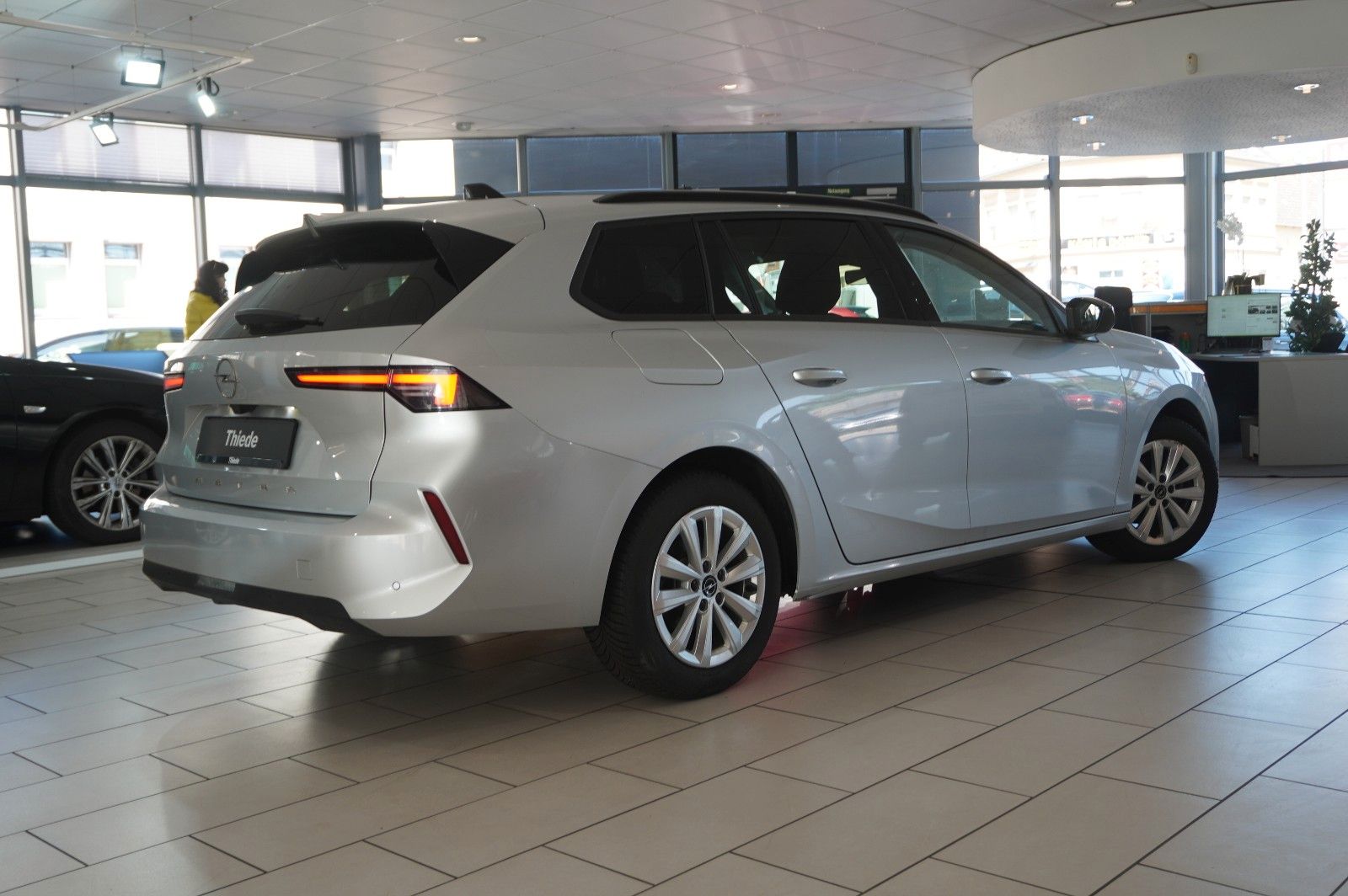 Fahrzeugabbildung Opel Astra L ST 1.2T ENJOY NAVI/LED/KAMERA/VIRT/DAB+