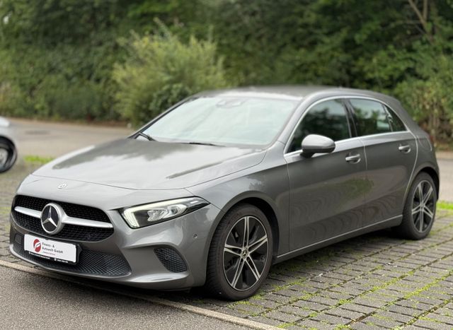 MERCEDES-BENZ A 250 Progressive/Automatik/Navi/LED/Kamera
