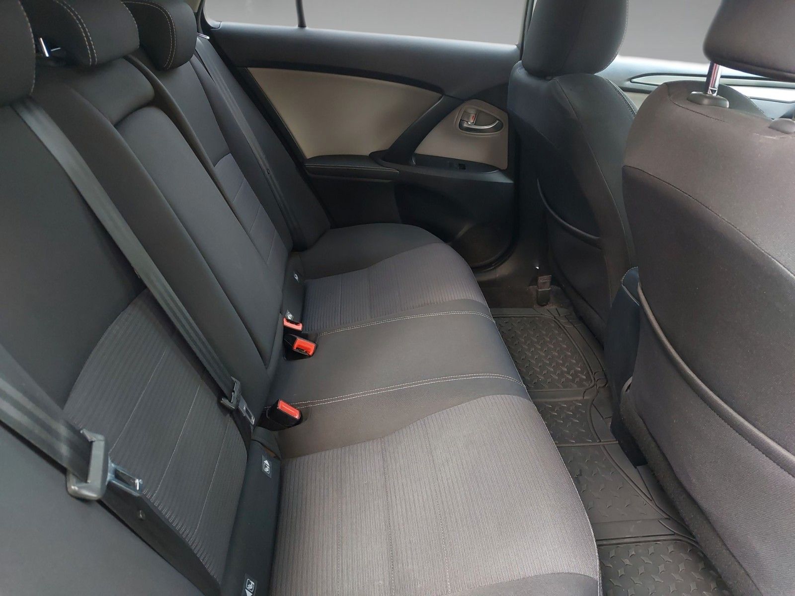 Toyota TOURING SPORTS EDITION-S AHK SHZ KLIMA LED TEMPO – Bild 5