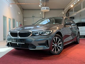 BMW 330 - 3