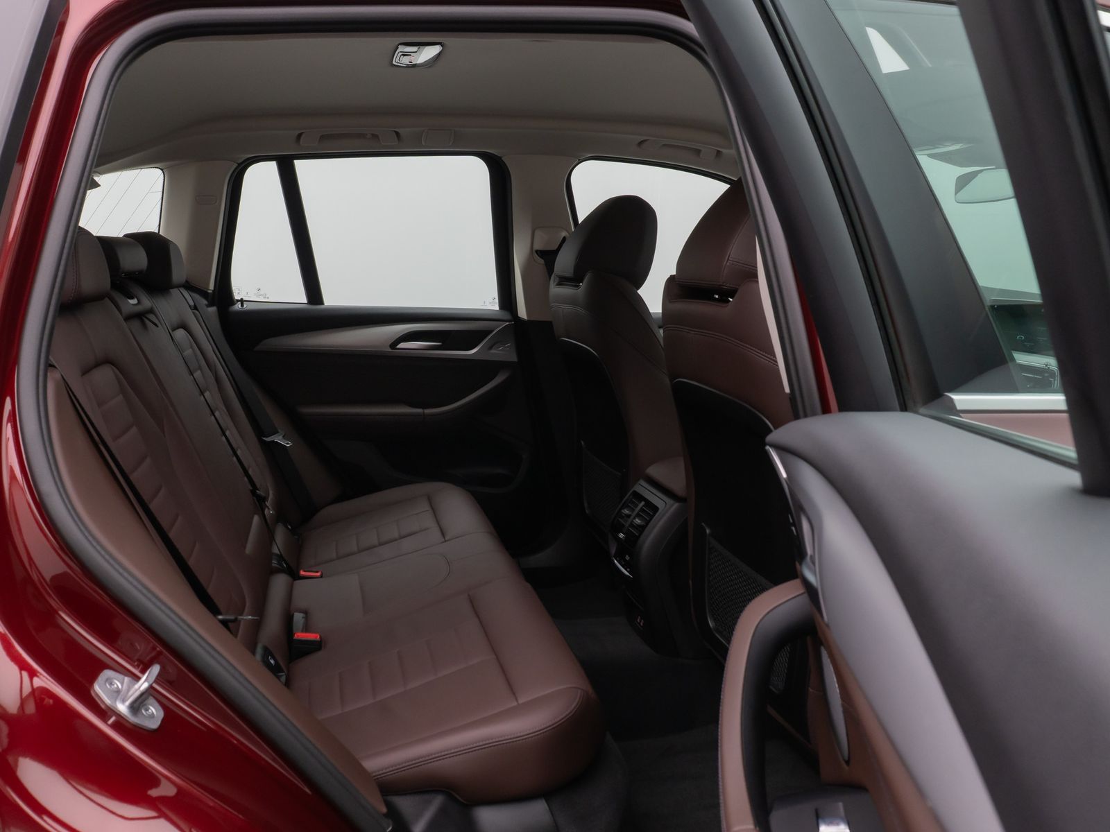 Fahrzeugabbildung BMW X3 xD30e Kamera HUD DAB AHK Sport Komfort Leder