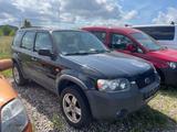 Ford Maverick Basis - Ford Maverick: Leder, Allradantrieb