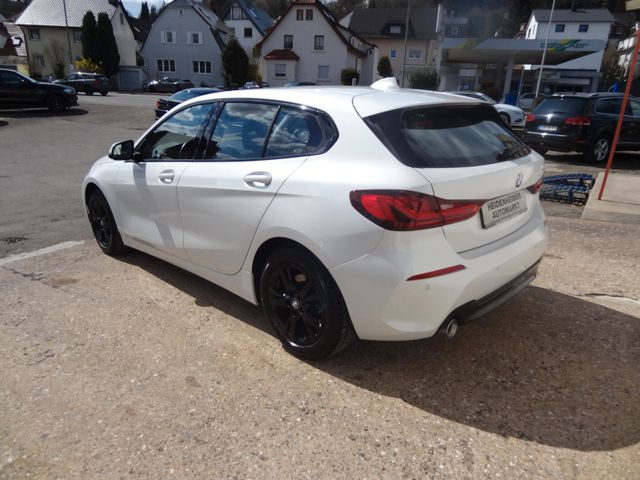 Fahrzeugabbildung BMW 118i Sportline/39.000km/LED/SitzH/Navi/Automatik