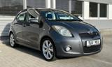 Toyota Yaris 1,8-VVT-i TÜV NEU/ REIFEN NEU/ SCHECKHEFT - Toyota Yaris mit Benzin-Antrieb: Limousine, 1.8