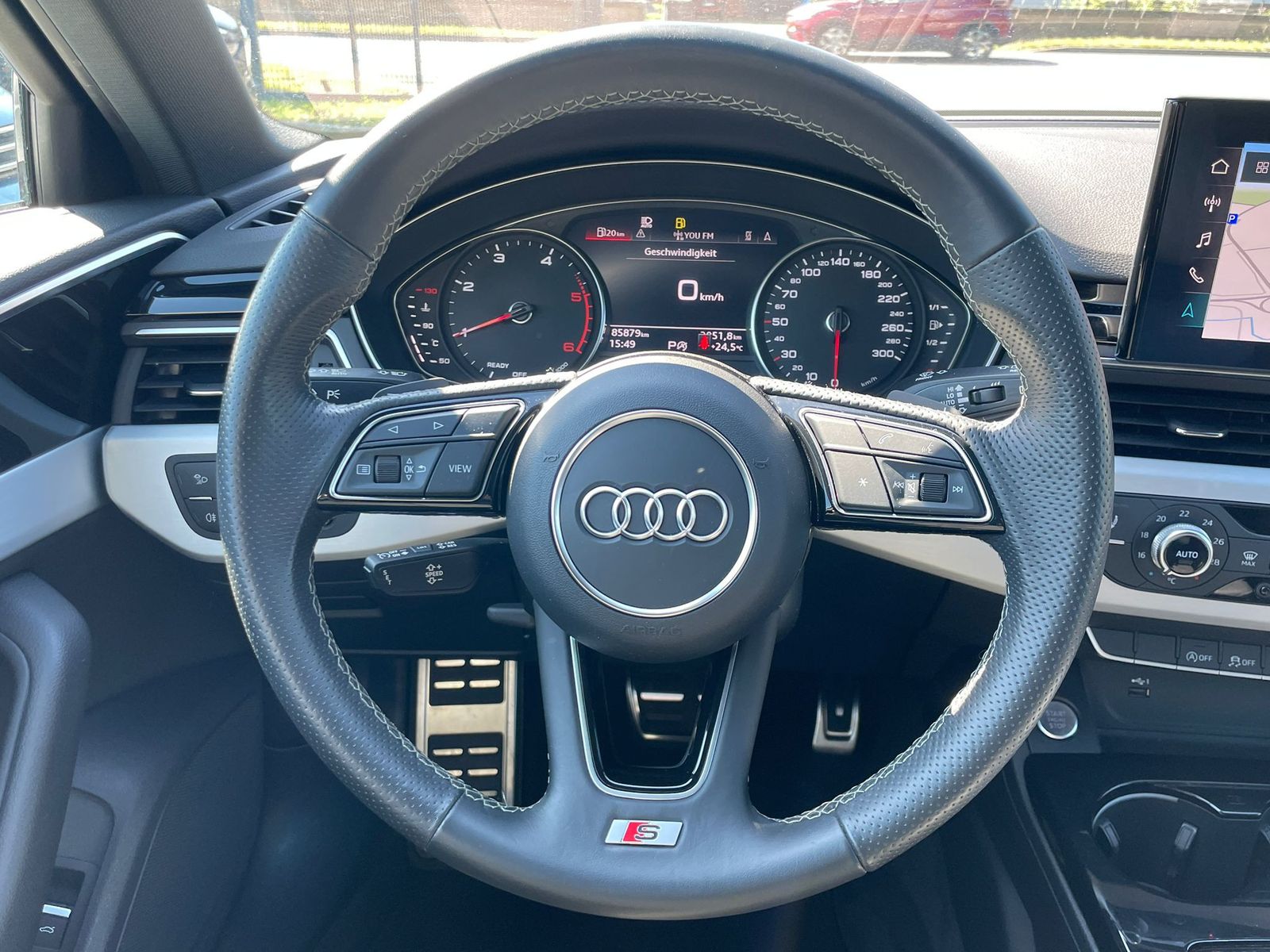 Fahrzeugabbildung Audi A4 2.0 TDI S-LINE MATRIX LED/TEMP/NAVI/SOUND DSP