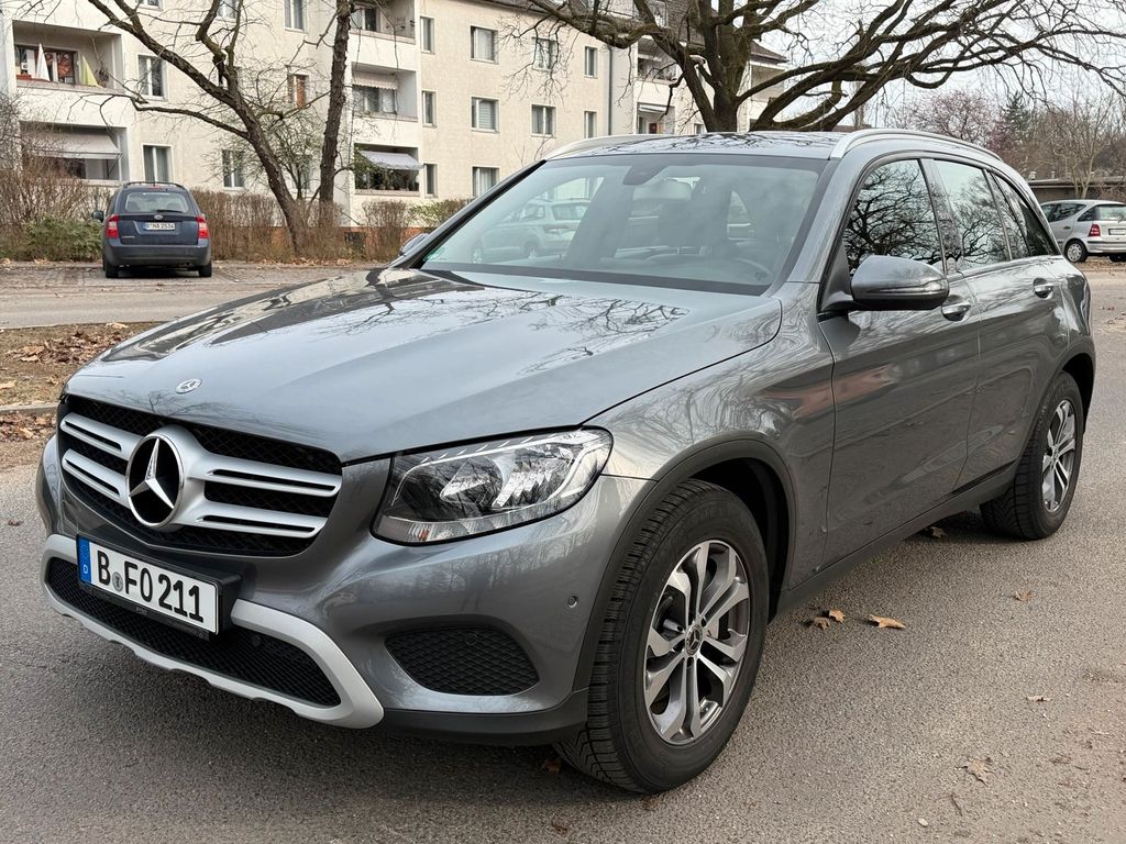 Image of Mercedes-Benz GLC 220
