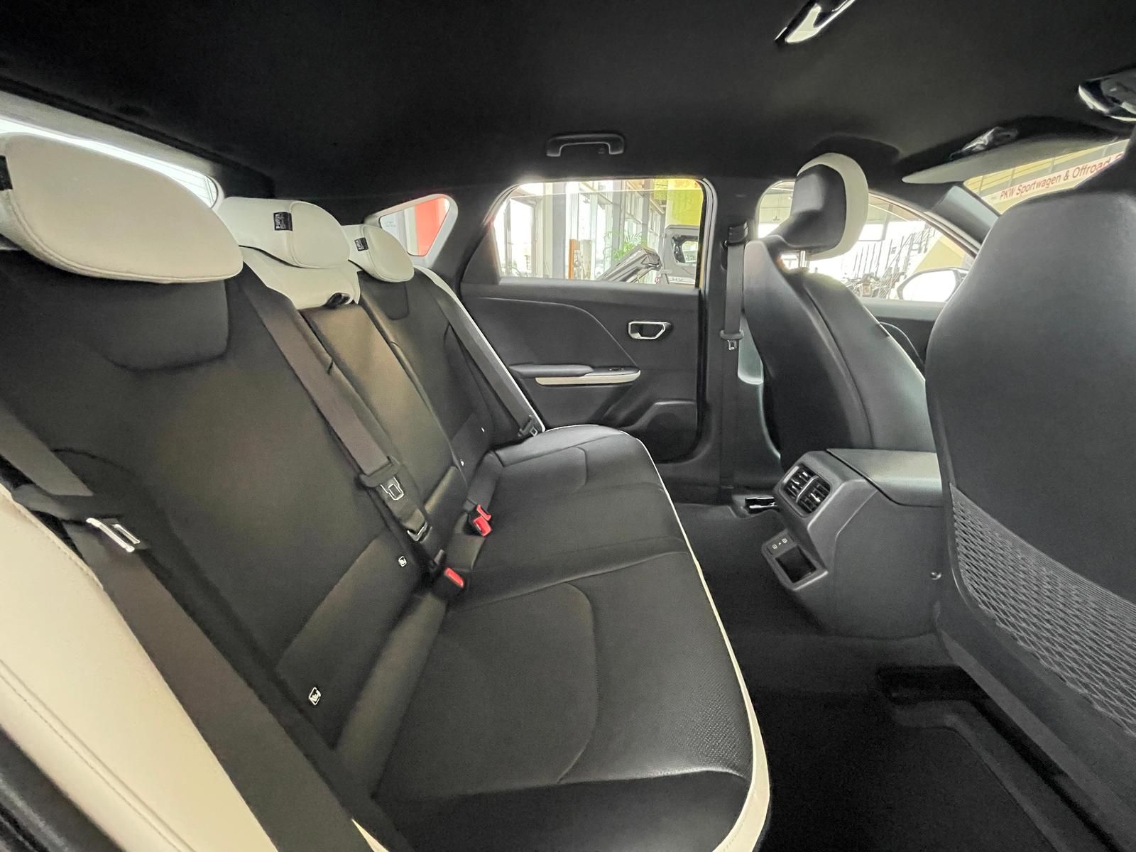 Kia K4 - Bild 17