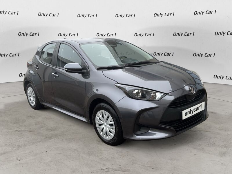 Toyota Yaris - 1