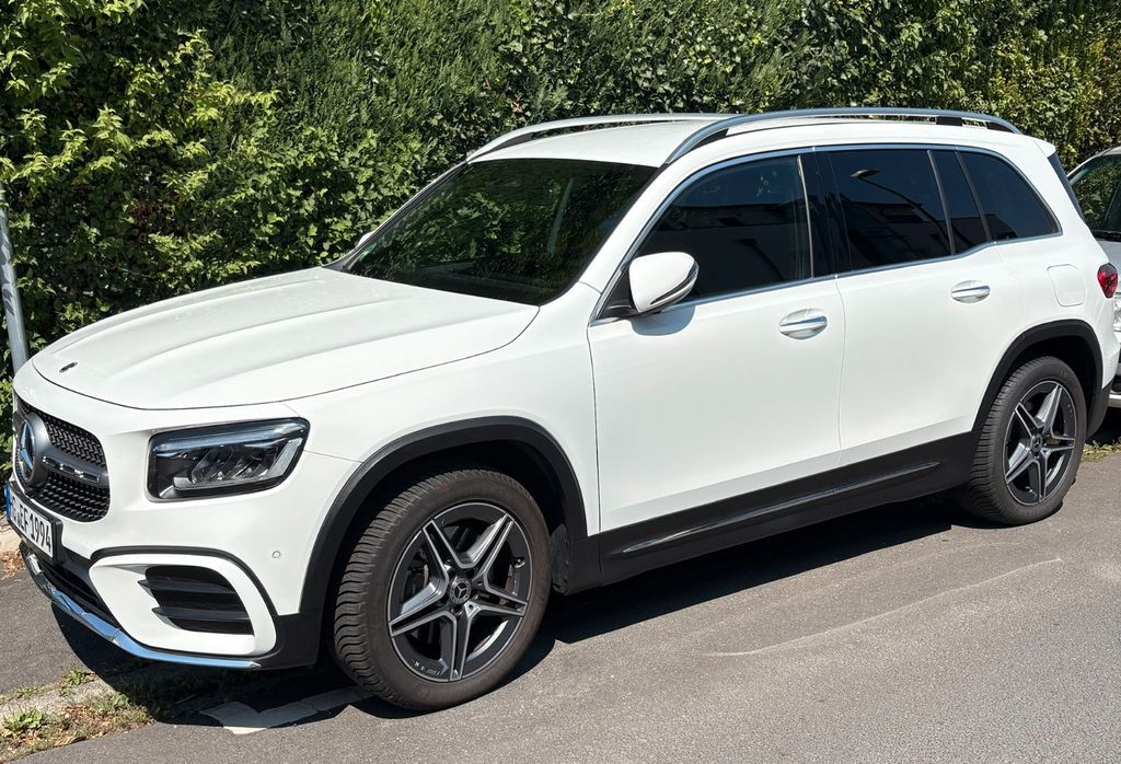 Image of Mercedes-Benz GLB 250