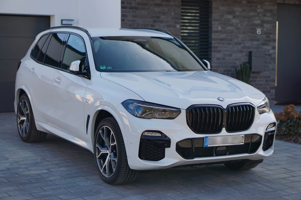 Image of BMW X5