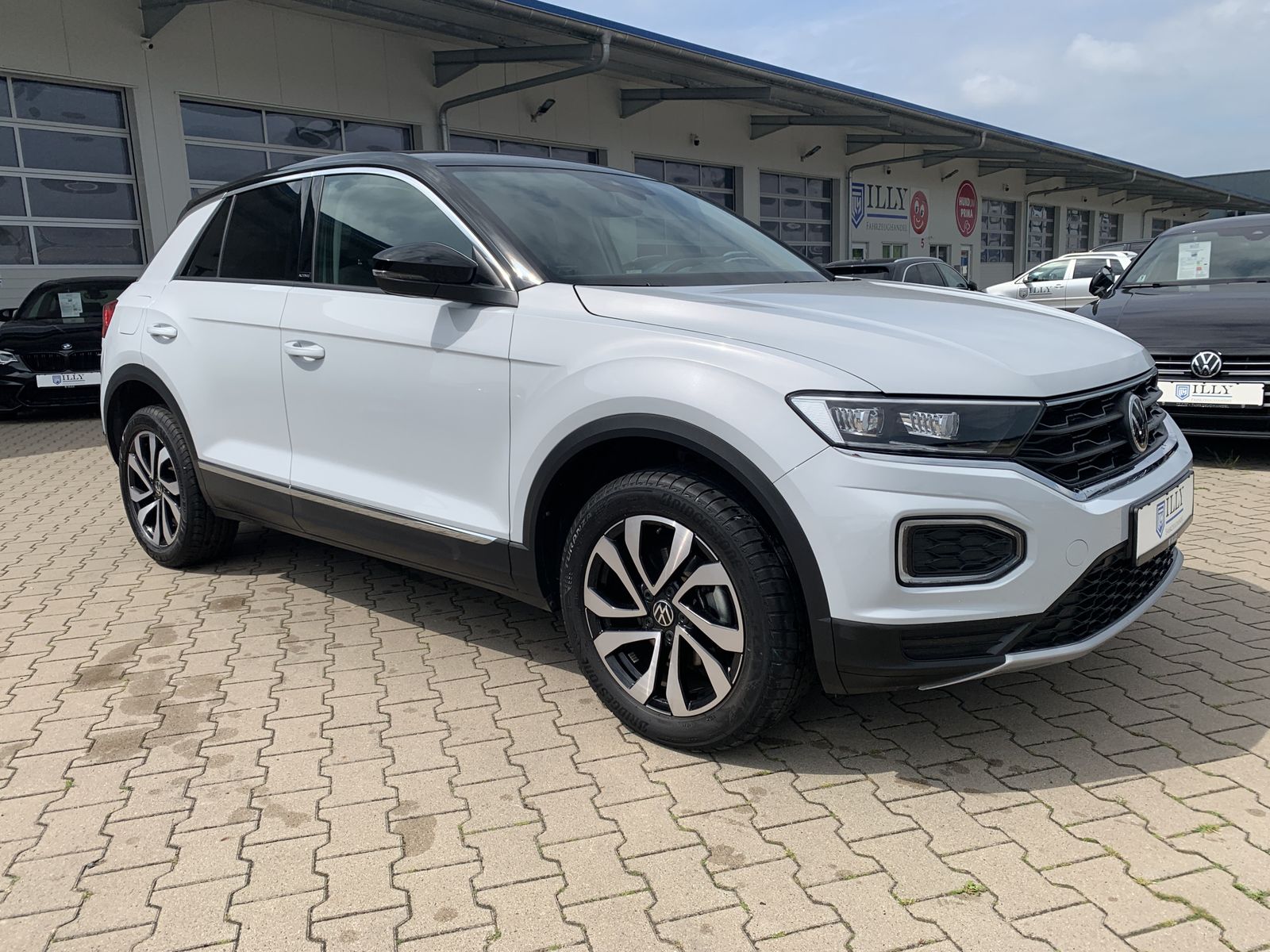 Fahrzeugabbildung Volkswagen T-Roc 1.5 TSI*Active*Cam*LED*Anschlussgarantie*