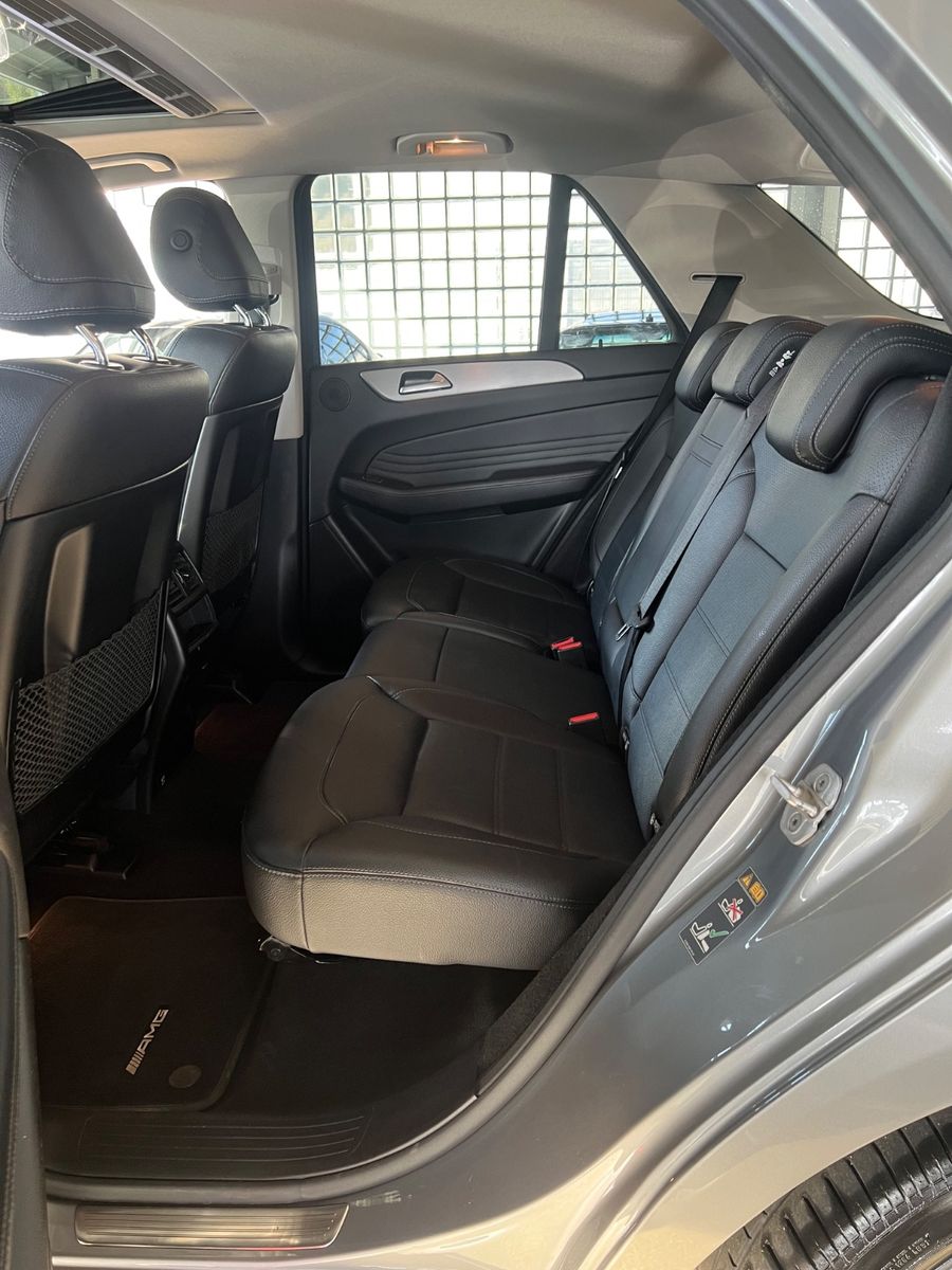 Fahrzeugabbildung Mercedes-Benz GLE 350 d 4Matic AMG LINE *SCHIEBEDACH*ANHK*