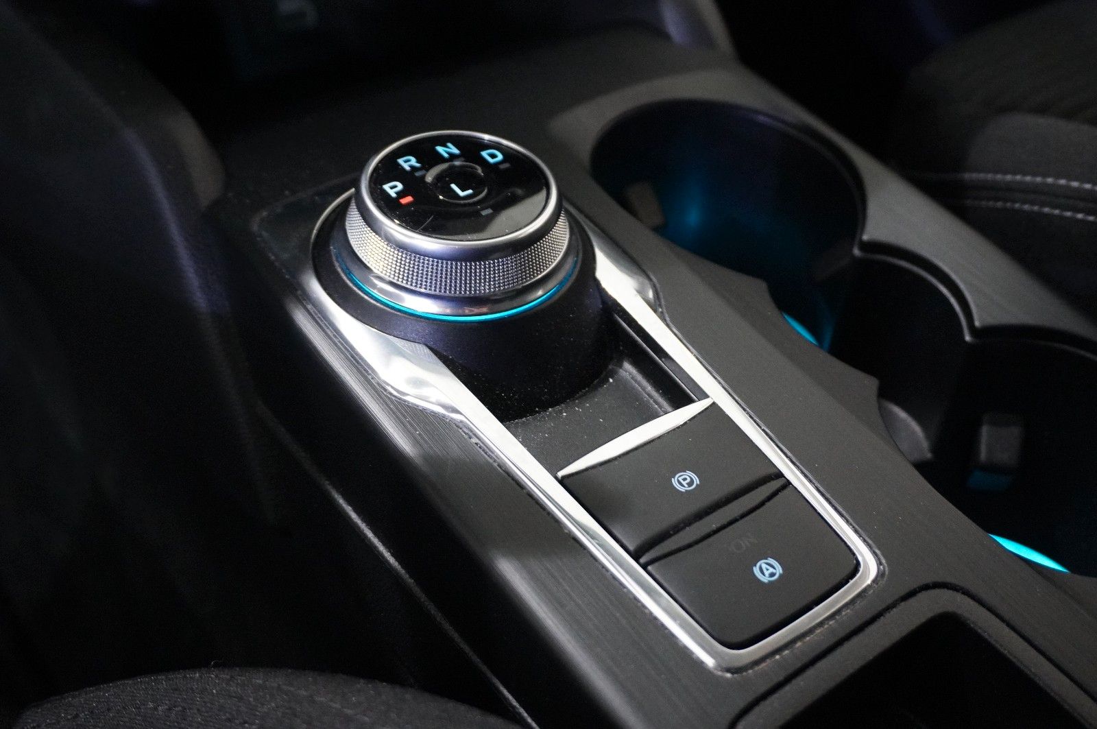Fahrzeugabbildung Ford Focus Turnier 1.5D TITANIUM NAVI/LED/KAMERA/DAB+
