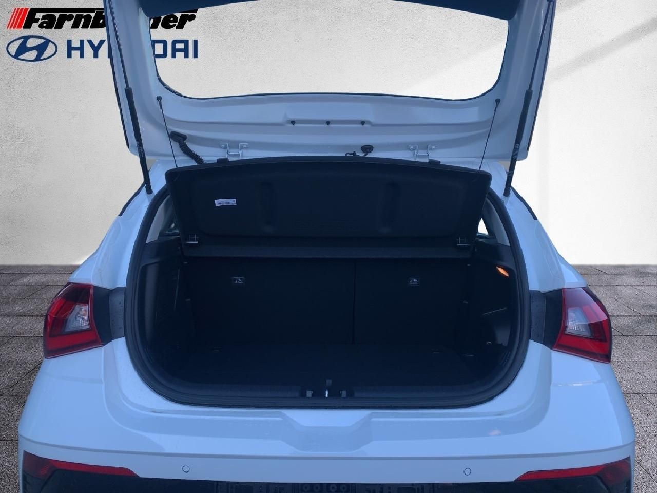 Fahrzeugabbildung Hyundai i20 Trend Komfort Bose POWERLEASING bis 16.05.*