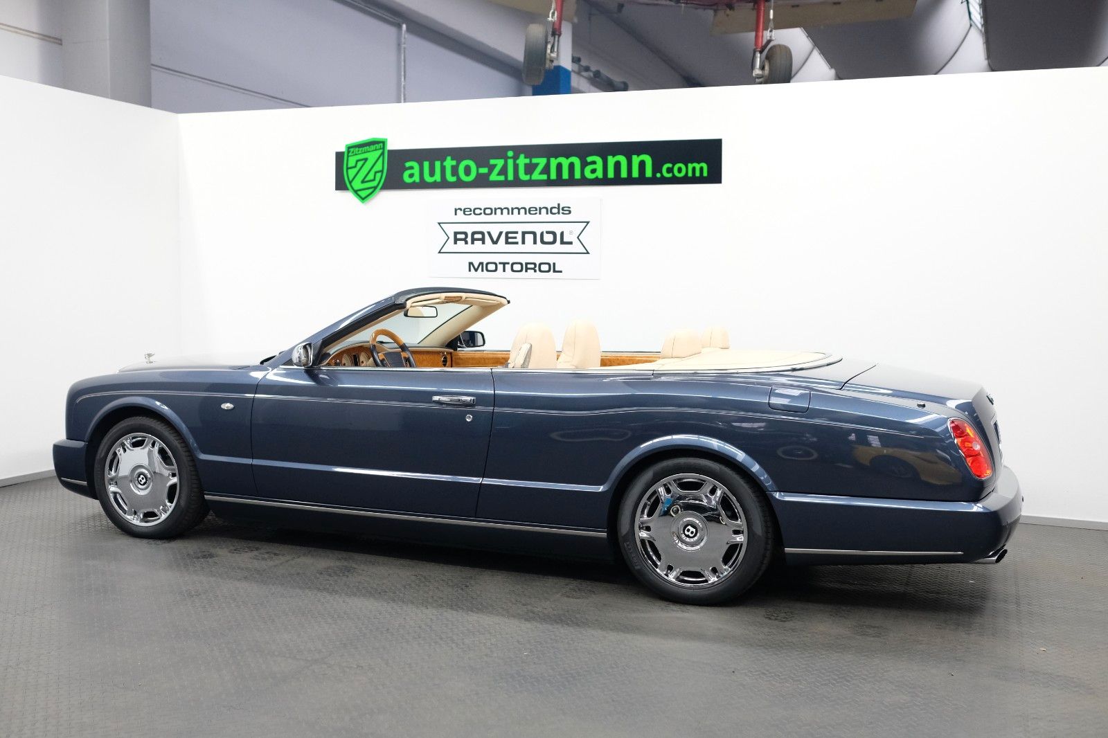 Fahrzeugabbildung Bentley Azure /TIPTRONIC/KAMERA/MATRIXGRILL