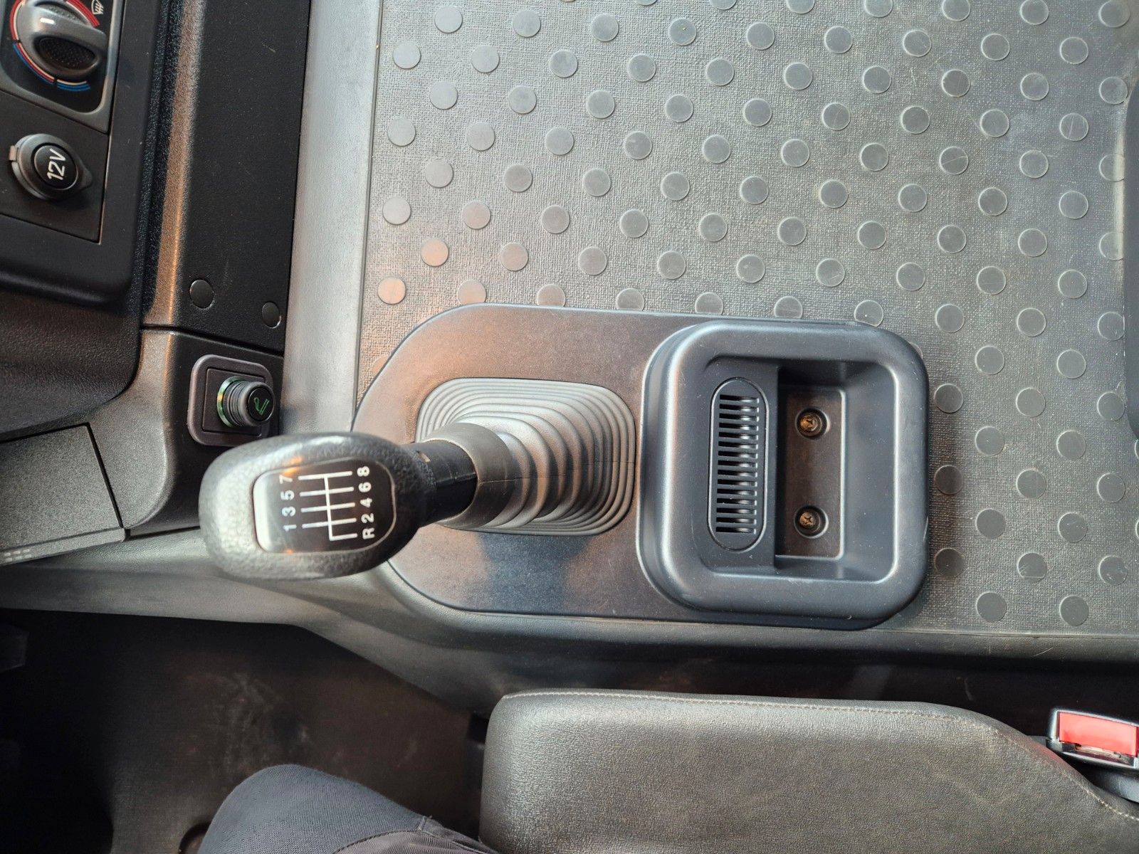 Fahrzeugabbildung Iveco Trakker AT260T41W 6x6 Meiller AHK