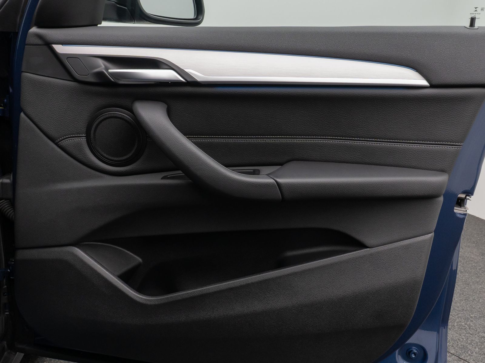 Fahrzeugabbildung BMW X1 xD25e Sport Line Parkassist DAB HiFi Komfort