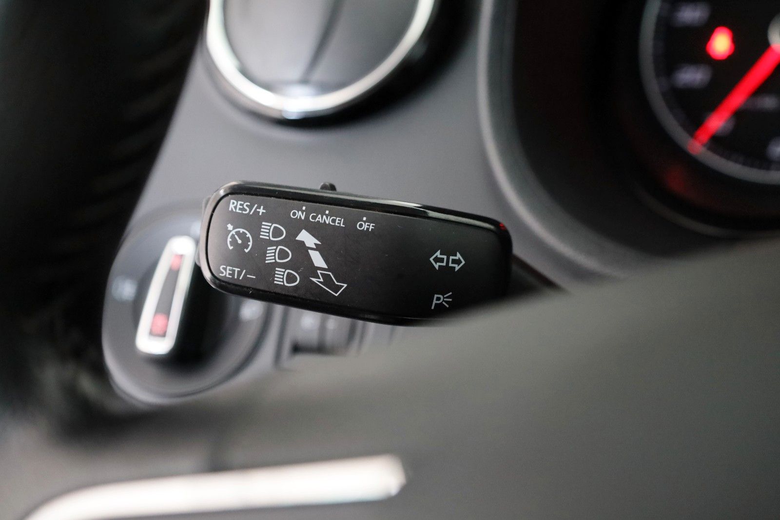 Fahrzeugabbildung SEAT Ibiza Style, SH,PDC,Klima,Tempomat,8fach bereift