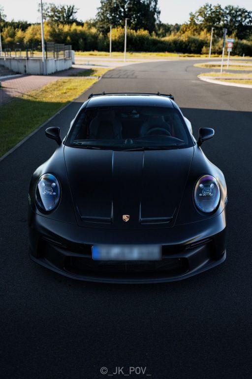 Image of Porsche 992