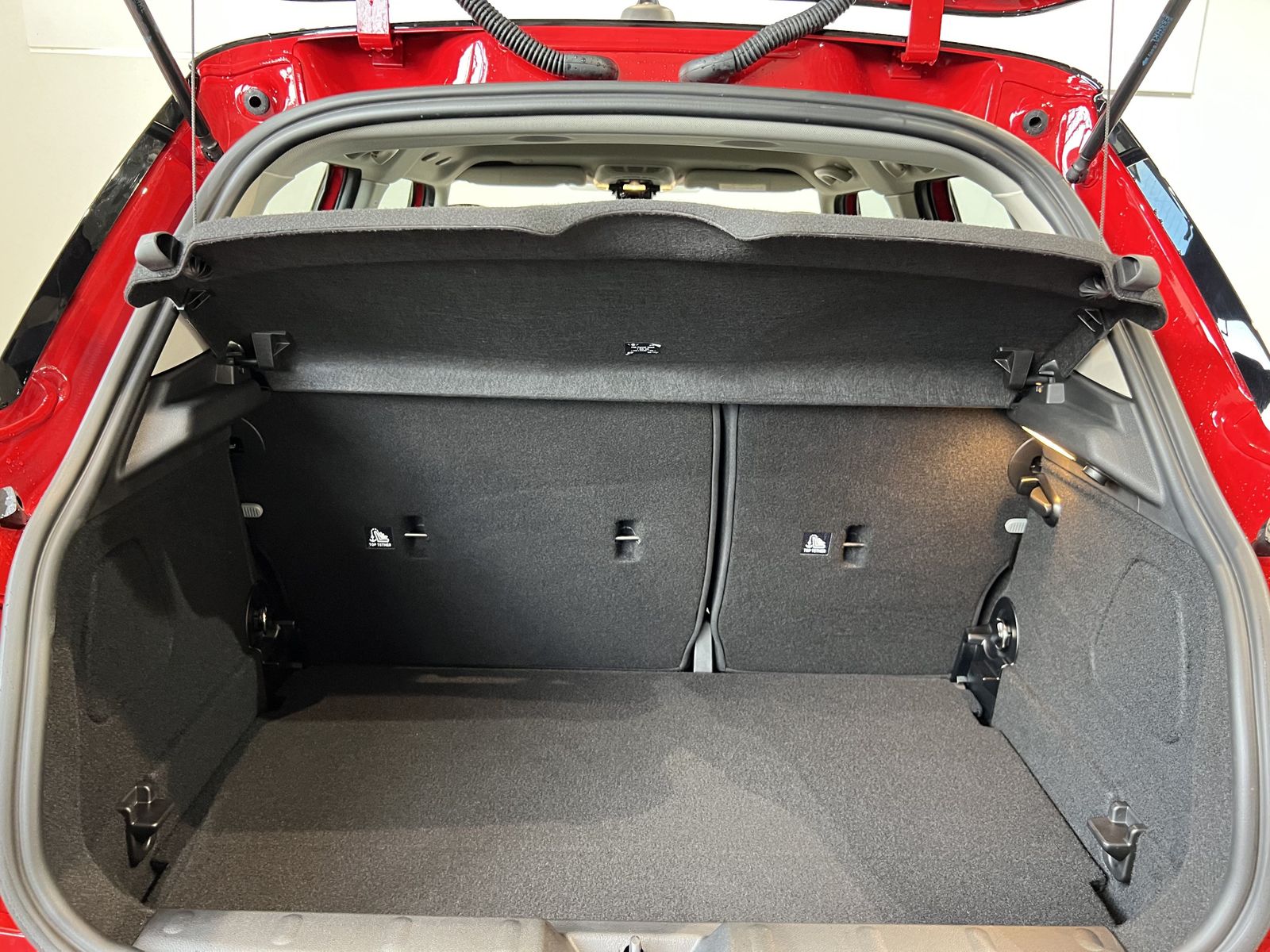 Fahrzeugabbildung MINI Cooper |Head-Up Display |Rückfahrkamera |Sitzhei