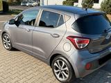 Hyundai i10 1.2 YES! Plus mit 87 PS - 1. Hand Scheckheft - Hyundai i10 von privat