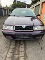 Skoda Octavia 2.0 Pilot Pilot - Skoda Octavia aus 2000