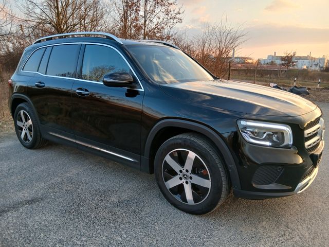 Mercedes-Benz GLB 220d LED/PANO/AMBIENTE/EL.SITZE/MBUX/TÜV NEU