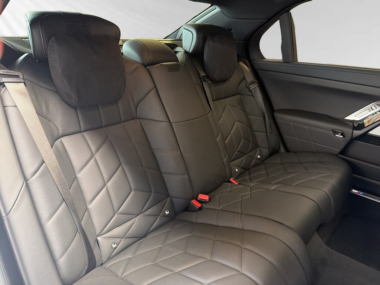 BMW 750 - Bild 15