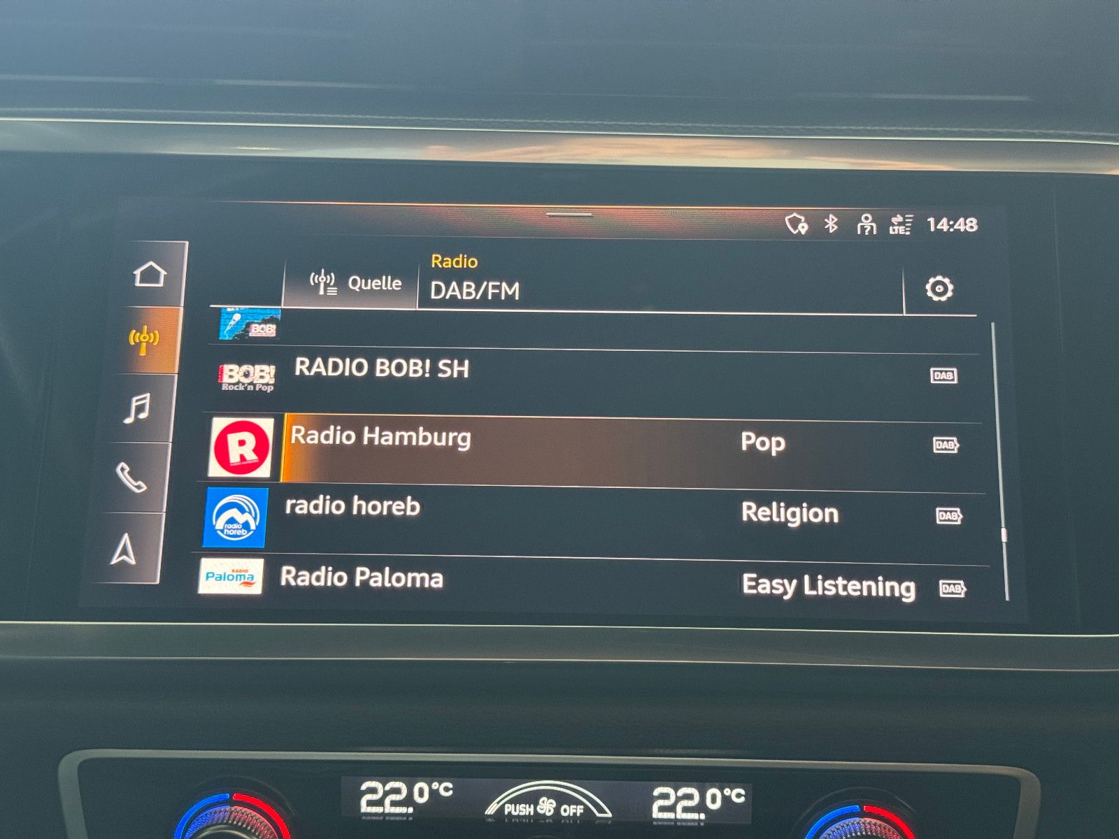 Fahrzeugabbildung Audi Q3 45 TFSI e S-TRONIC S-LINE ACC VIRTUAL LED KAM