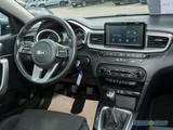 Kia Ceed 1.4 EDITION 7 EMOTION Sitzhzg. Tempomat PDC - Kia mit Benzin-Antrieb: Limousine, 1.4