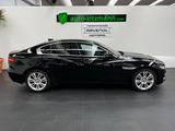 Jaguar XE S  AWD*LEDER*NAVI*LED*PANO*360° CAM* - schwarze Jaguar XE