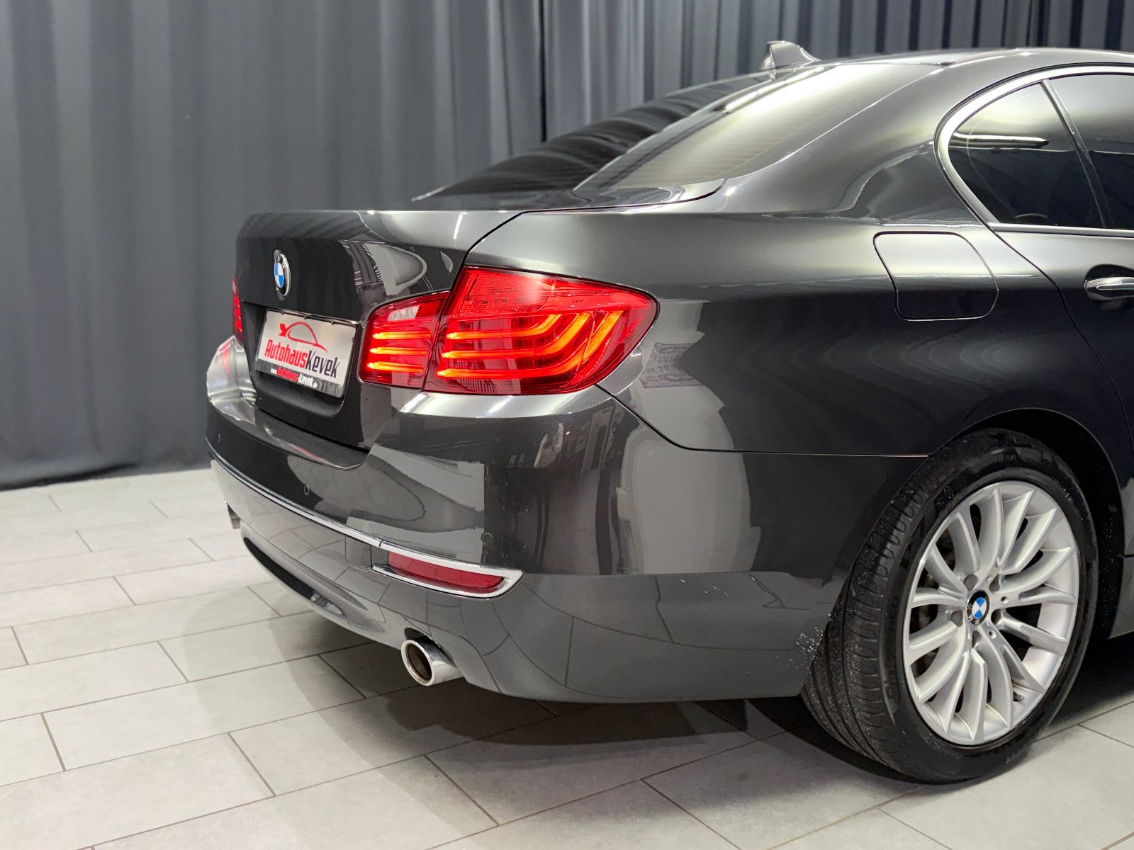 Fahrzeugabbildung BMW 535d Limousine|HuD|HIFI|STANDHZG|NAVI|LEDER