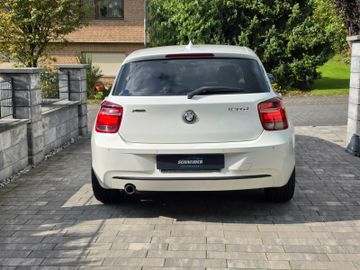 BMW 120 - 6