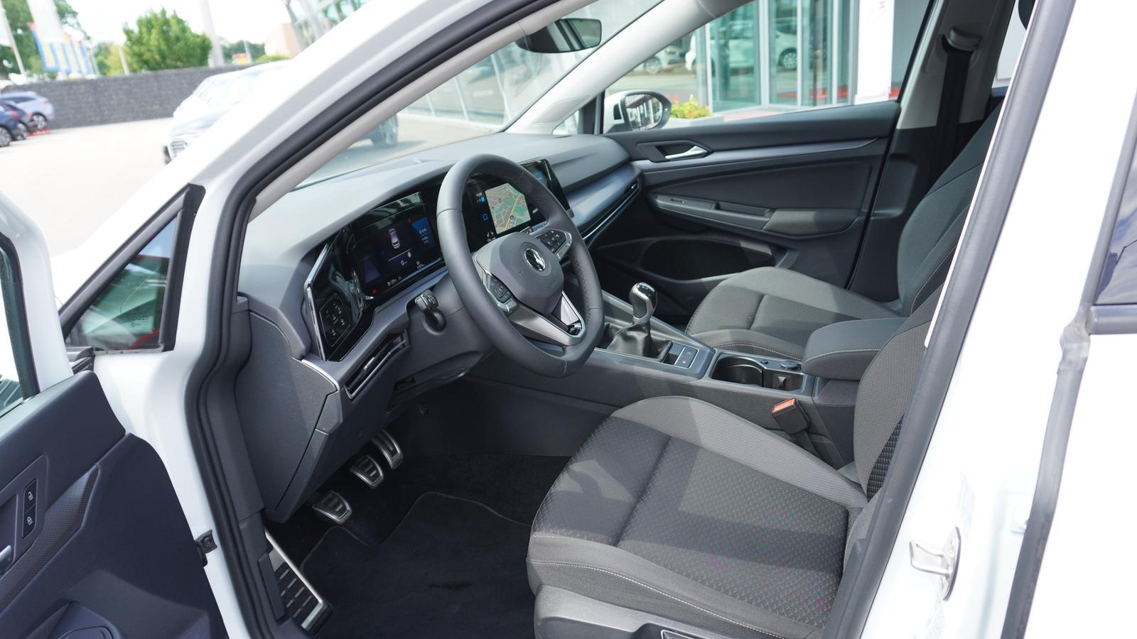 Volkswagen Golf VIII 1.5 TSI Active LED ACC Standheizung, миниатюра 18