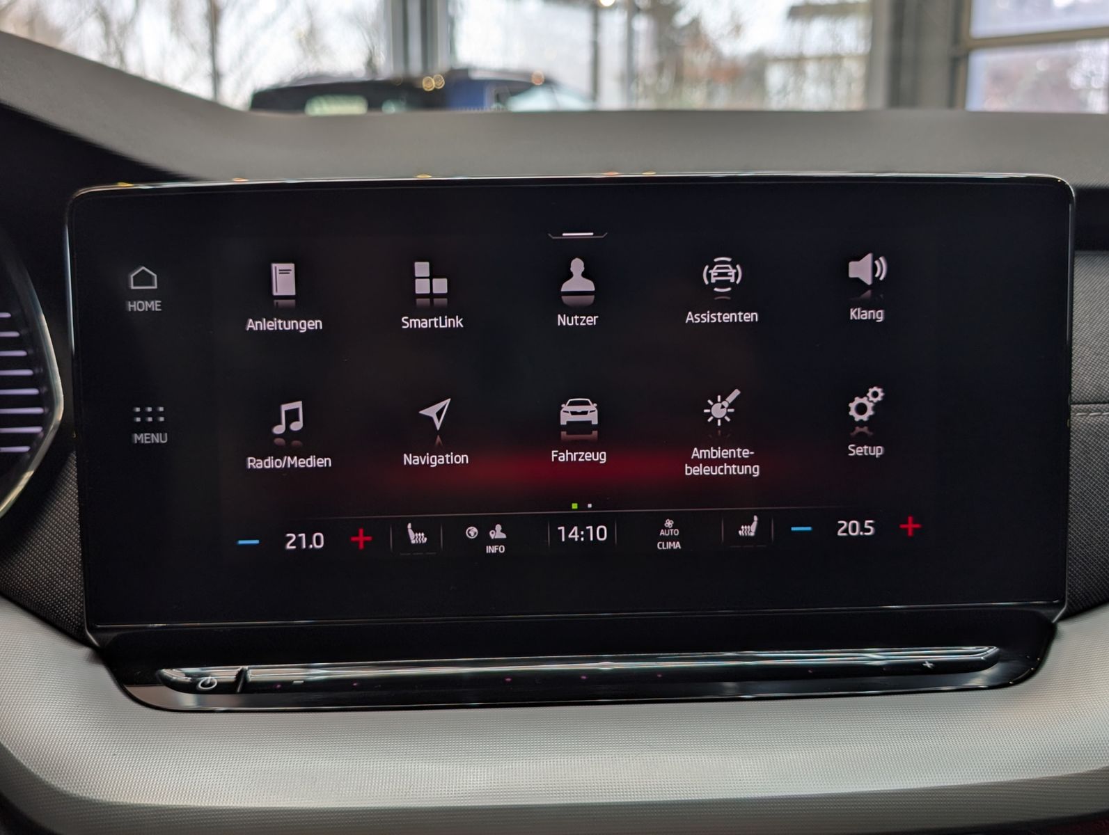 Fahrzeugabbildung SKODA Octavia 2.0 TDI First Edition LED Memory Pano 17