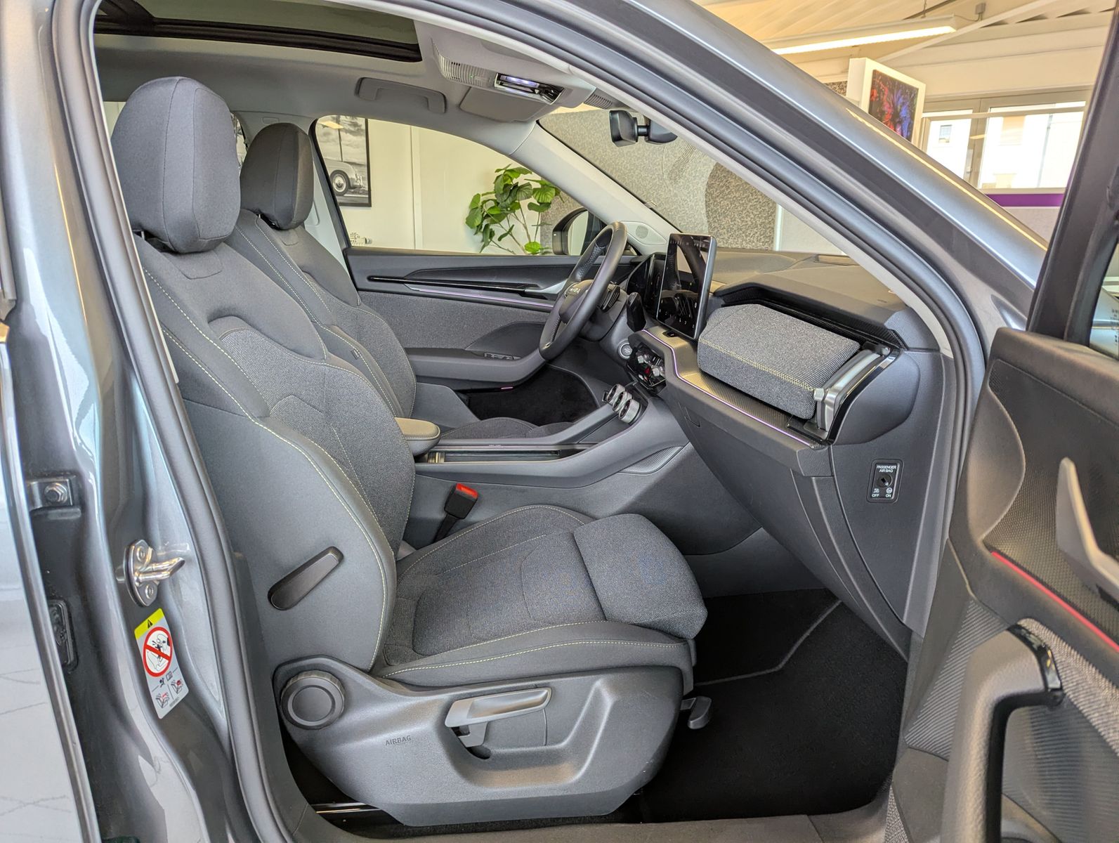 SKODA Kodiaq 2.0 4x4 Selectio Pano Matrix StHz AHK 19" - Image 15