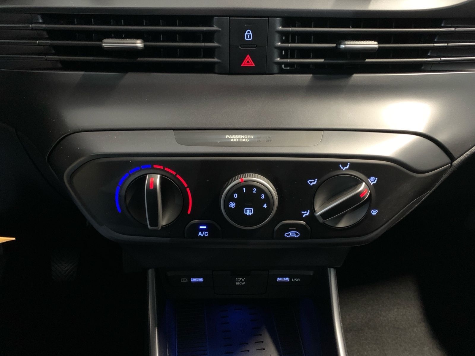 Fahrzeugabbildung Hyundai i20 1.0 T-GDI Trend Mild-Hybrid 1Hd