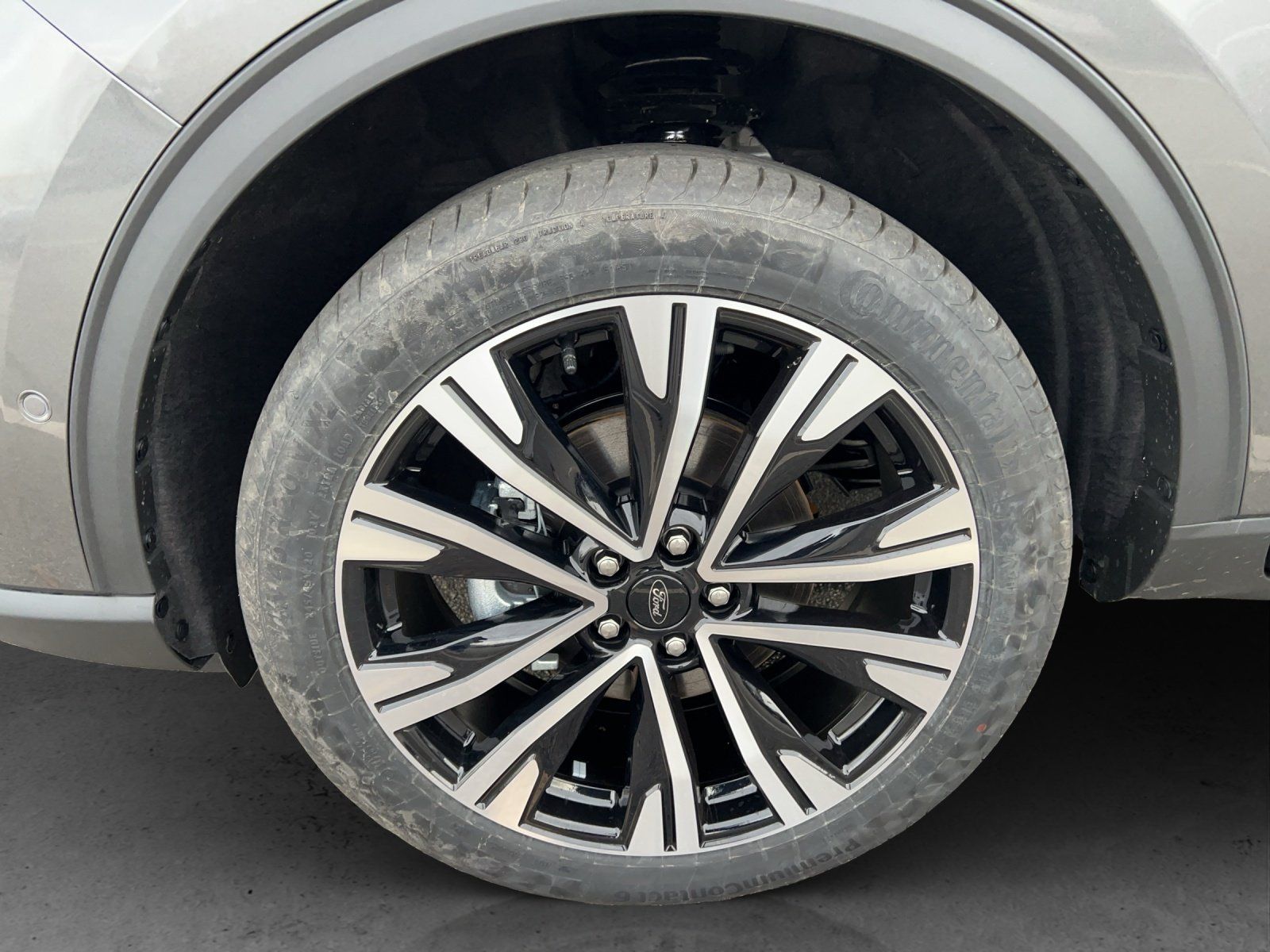 Fahrzeugabbildung Ford Kuga Active X FHEV Glas Dach Winter P. LM 20Z