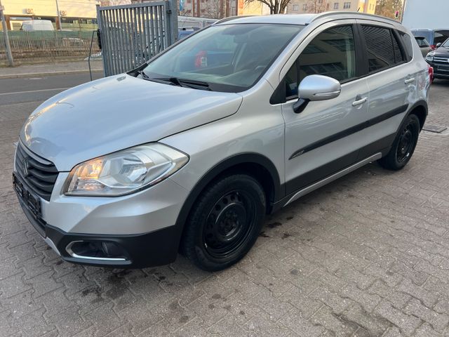 Suzuki SX4 S-Cross Club