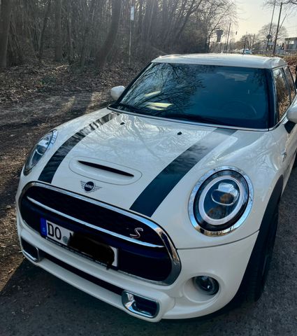 MINI Cooper S Pepper White