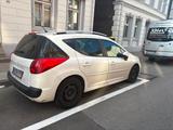 Peugeot 207 SW Premium HDi FAP 110 Premium - Peugeot 207 Premium mit Diesel-Antrieb