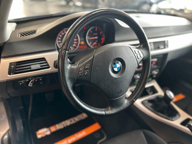 MYAUTOCENTER – Gebraucht- und Jahreswagen mit Werkstattservice in Pfaffenhofen BMW 318 *Klima*TÜV1027*KLIMA*PDC*