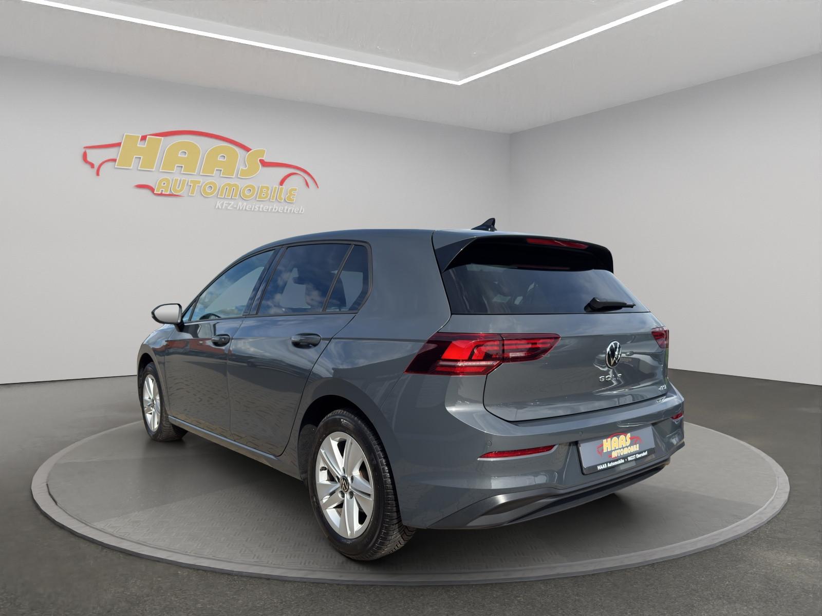 Volkswagen Golf VIII Lim. 1.5 eTSI Life*App-Connect*, миниатюра 7