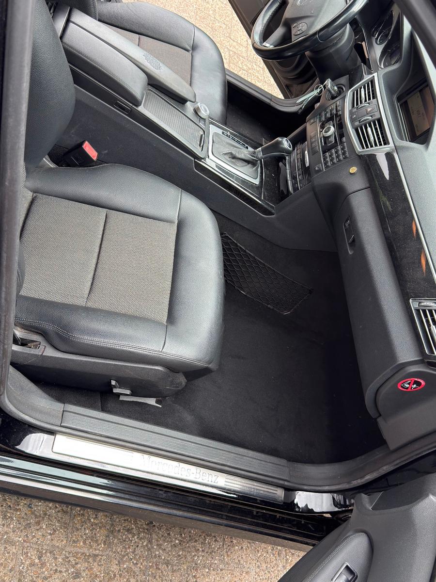 Mercedes-Benz E 220 CDI T BlueEFFICIENCY AVANTGARDE Tüv Neu
