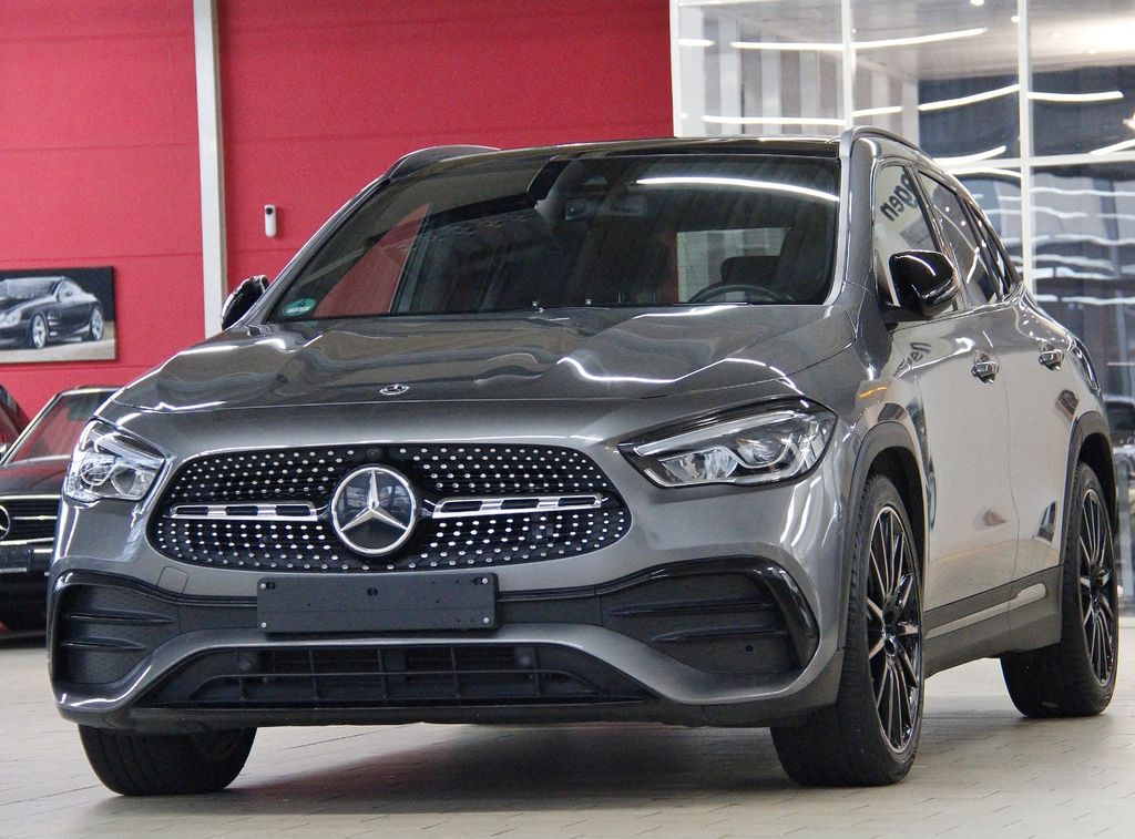 Mercedes-Benz GLA 200