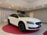 Volvo V60 Cross Country V60 Cross Country D4 Gea - gebrauchte Volvo V60 Cross Country aus dem Jahr 2017