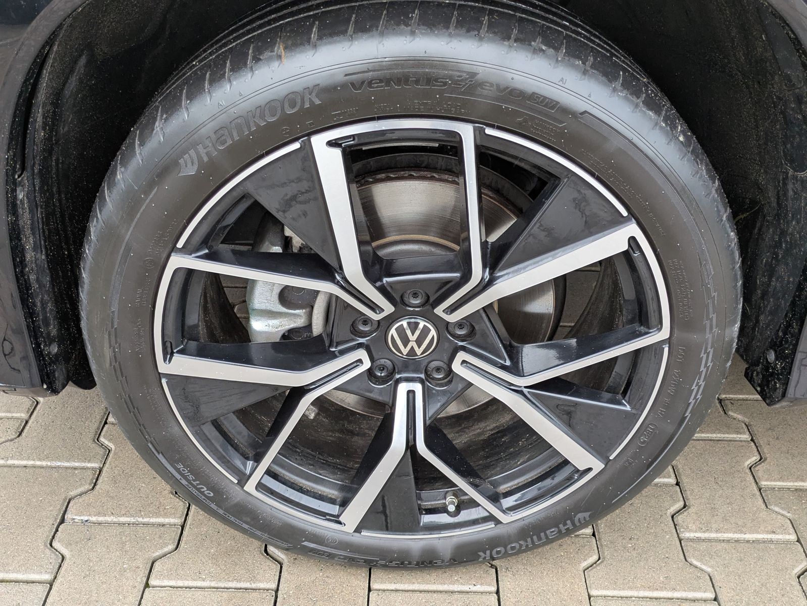 Fahrzeugabbildung Volkswagen Tayron 2.0 TDI 4M R-Line 7Si*MATRIX*AHK*PANO*HUD