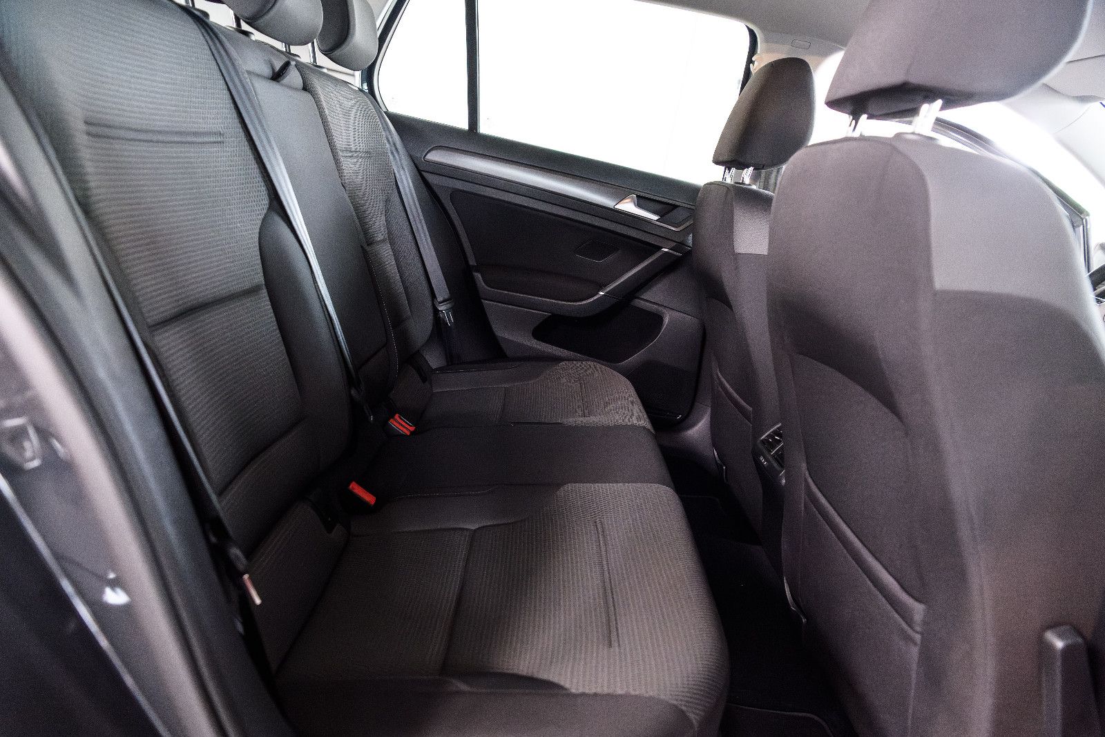 Fahrzeugabbildung Volkswagen Golf VII1.0l TSI Comfortline + GJR + Klima